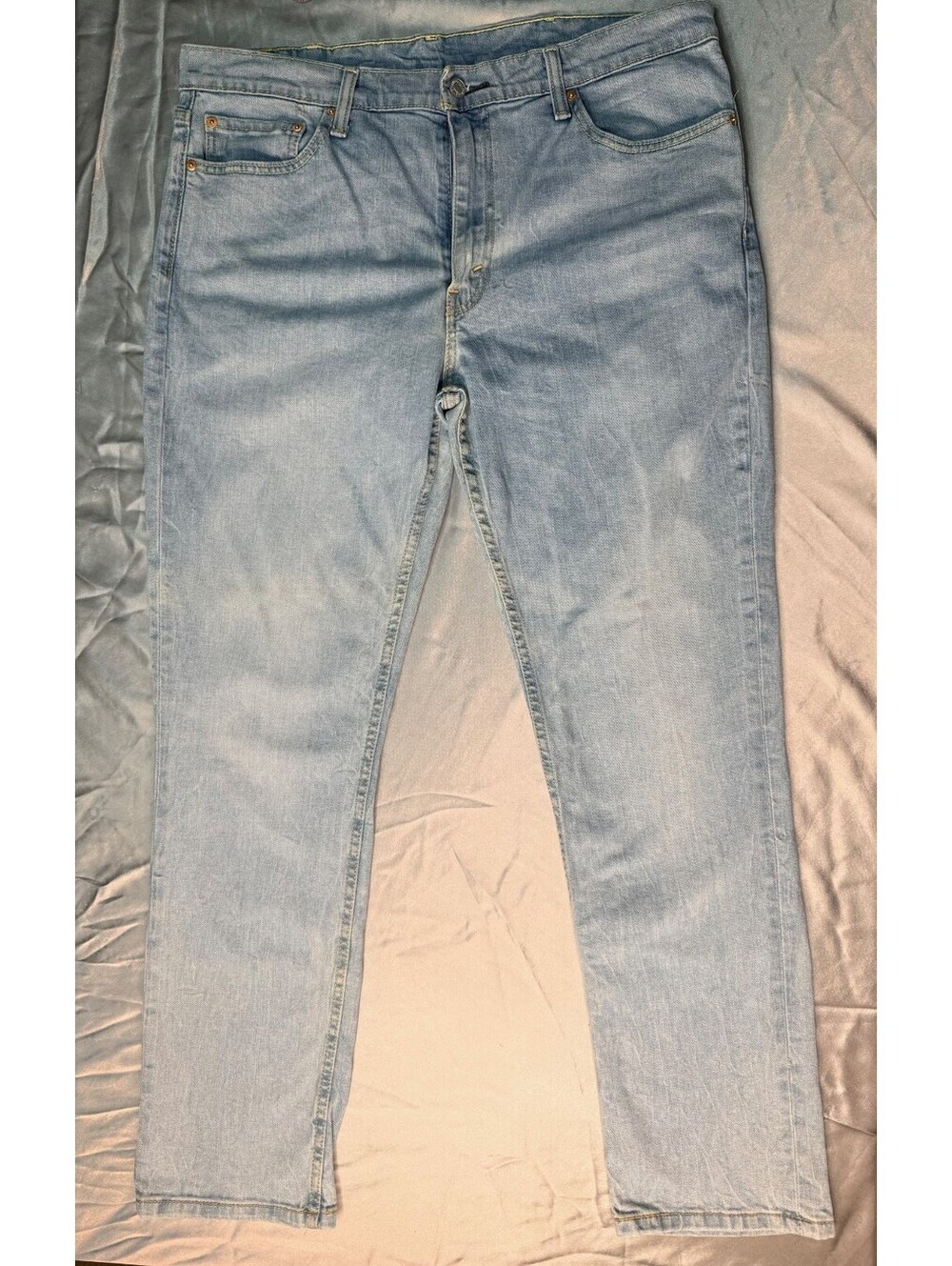 Levi's Strauss 511  Mens Levis Jeans size 38 waist x 32 lenght Lightwash